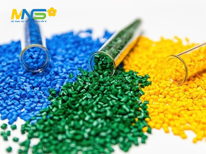 hạt nhựa nguyên sinh và tái sinh khác nhau thế nào